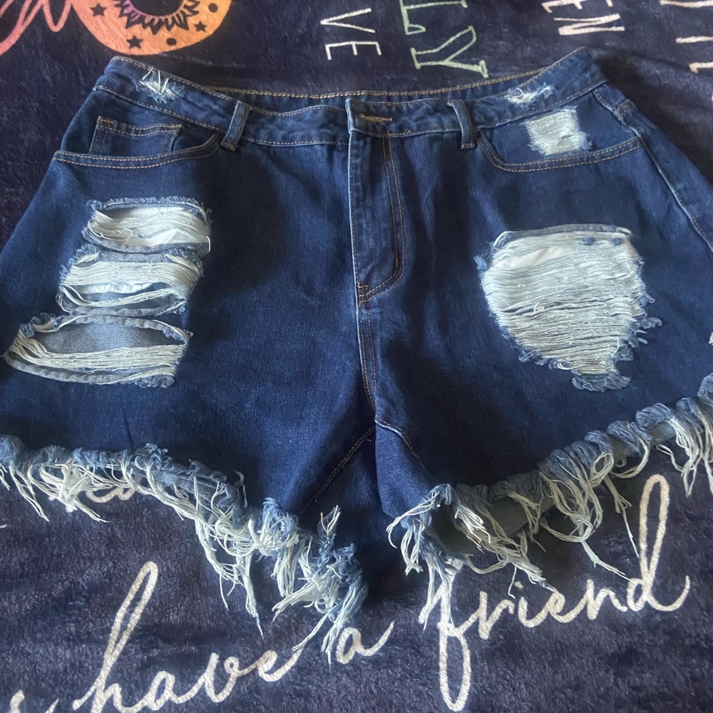 Ripped jean shorts!!